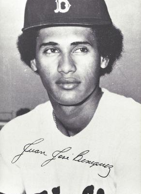 Juan Beniquez (Trading Card Database)