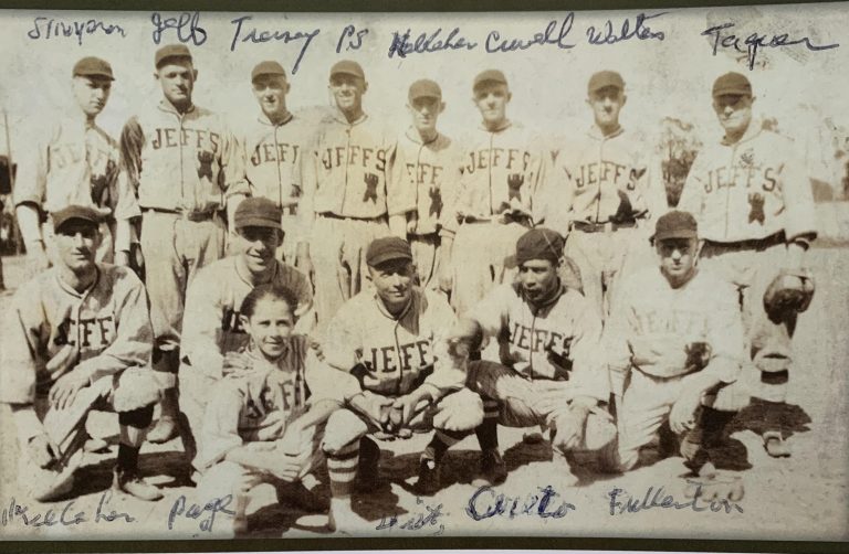 Jeff Tesreau’s New York Bears in 1921, from Thomas Smith’s book Paddy Smith: Dexter Park’s Eternal Firebrand (courtesy of Scott Simkus). Top row, L to R: Walter Simpson, Jeff Tesreau, Dan Tierney, Paddy Smith, Willie or Frank Kelleher, Bobby Crowell, Harry Wolters, Tommy Taguer. Bottom row, L to R: Willie or Frank Kelleher, George Page, mascot, Paul Dietz, Manuel Cueto, Curtis Fullerton.