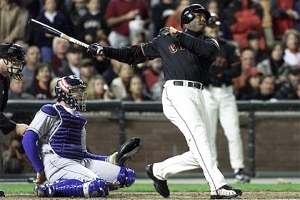 Barry Bonds hits his 71st home run of the season in 2001 (COURTESY OF MLB.COM)